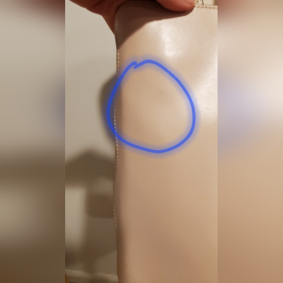 KATE SPADE Elegant Tan/ Cream Tote Bag. - Picture 4 of 14